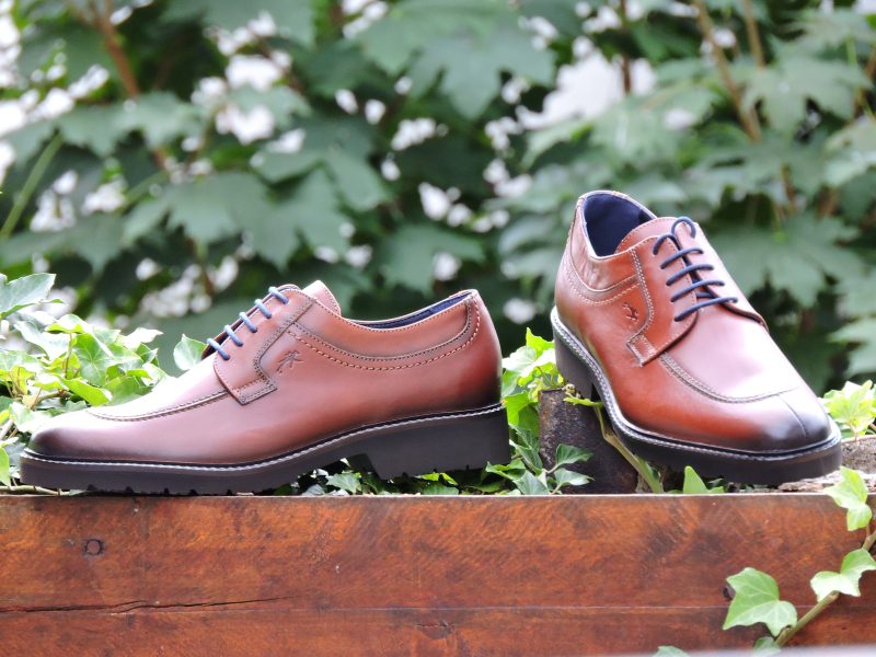 FLUCHOS (31441) Couleur : Marron