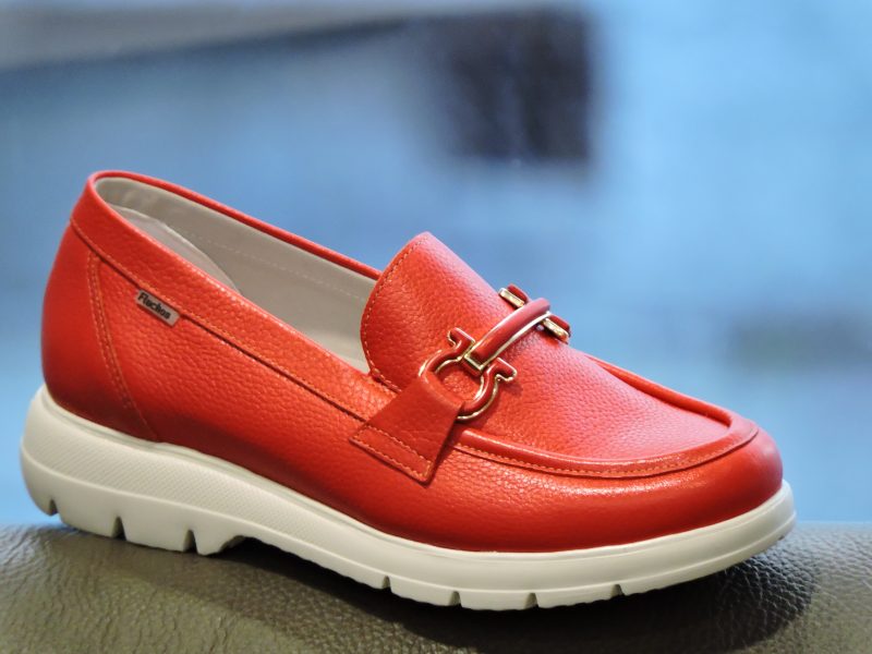 Fluchos (1936) Couleur : Rouge