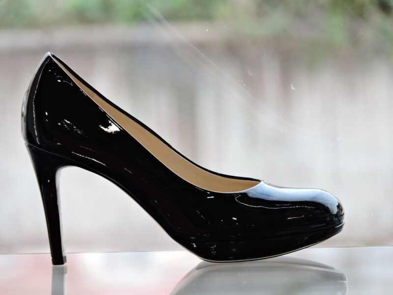 HOGL (8004) Couleur : Noir vernis
